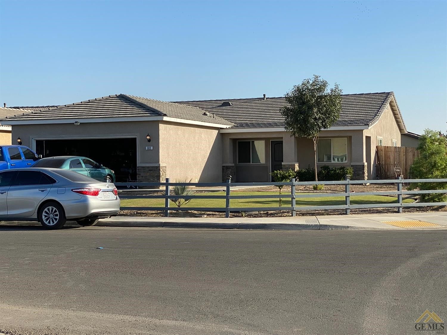 603 Darling Point Dr, Bakersfield, CA 93307 Zillow