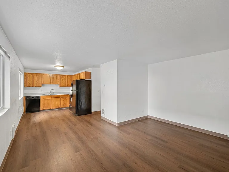 Manhattan Apartments - Normandy Park — Photo 49