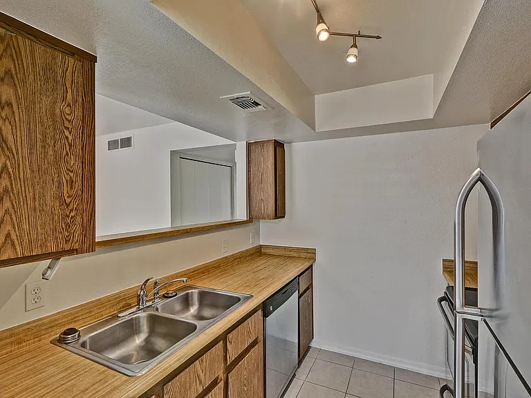 616 S Hardy Dr #102 — Photo 9