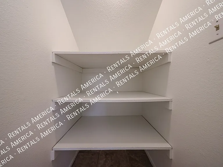 2723 S Estrella Cir — Photo 17