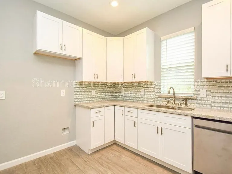 7941 Sparta St — Photo 17