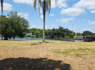 75 Fort Denaud Bridge Way, Labelle, FL 33935