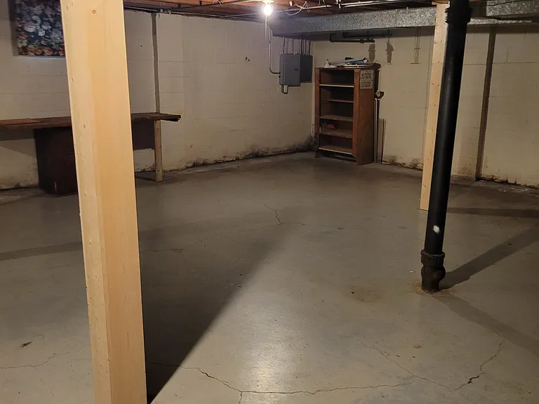 605 Jungles Ave — Photo 11