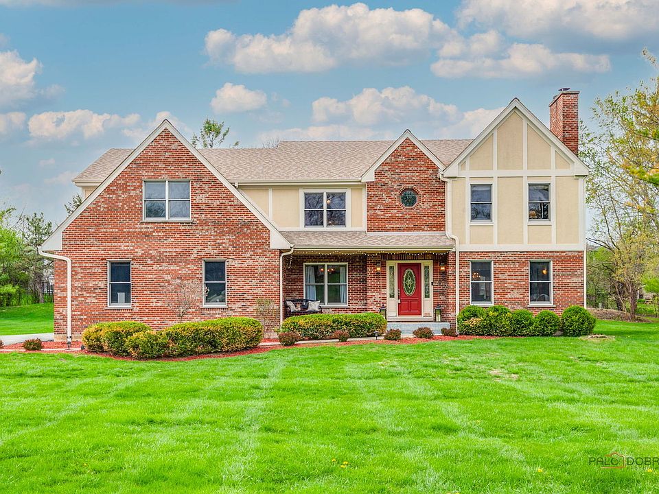 2nd image of 23 Chipping Campden Dr