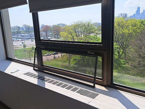 5th image of 2800 N Lake Shore Dr APT 610