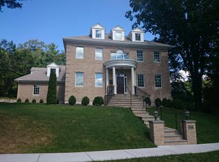 150 Rangeley Rd, Brookline, MA 02467