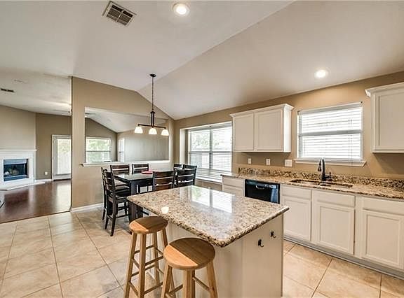 5th image of 6329 Stone Lake Dr