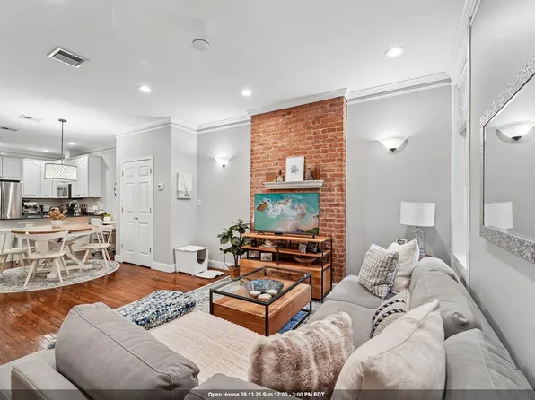 1009 Willow Avenue image 1 of 35