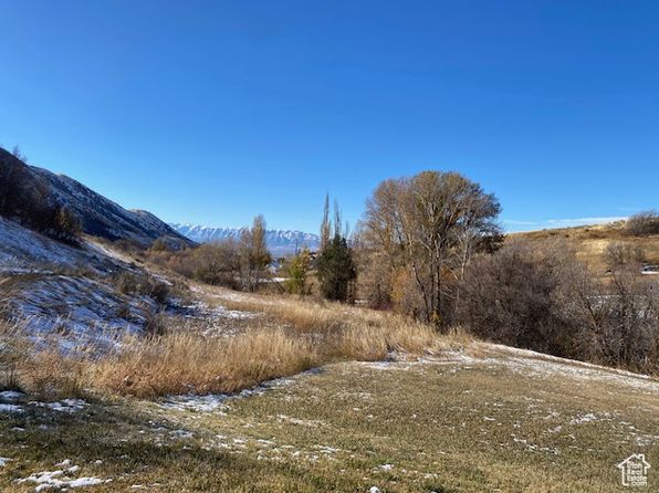 2070 E Canyon Rd N, Smithfield, UT 84335