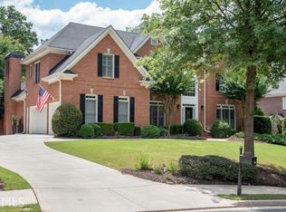 6055 Tangletree Dr, Roswell, GA