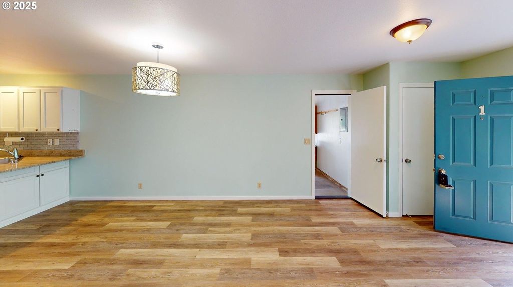 1455 Seacrest Ln APT 1A, Brookings, OR - View 6