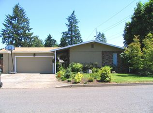 1840 NE Country Club Dr, Canby, OR 97013
