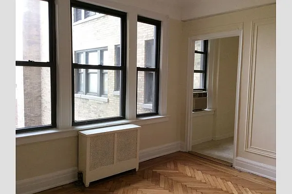 Sold by Stribling | media 32