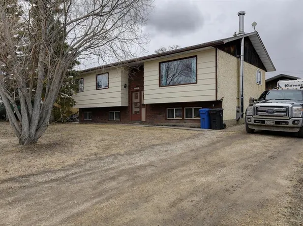 10011 N 95th Ave, Wembley, AB T0H 3S0