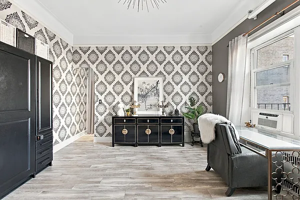 Bedroom, photo 1