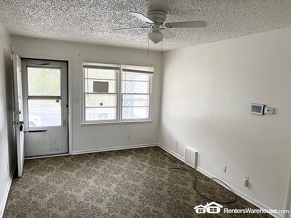 3rd image of 4521 E Linwood Blvd