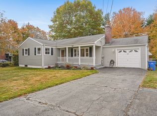 103 Greenfield Dr, Trumbull, CT 06611