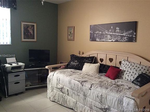 3rd image of 7080 Environ Blvd APT 225