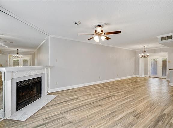 3rd image of 1012 Saint Julien Dr APT F3