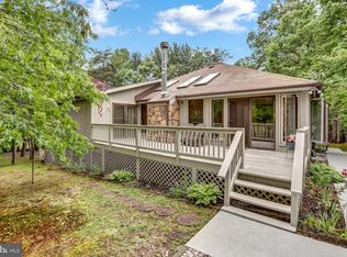 83 Mild Winter Rd, Hedgesville, WV 25427