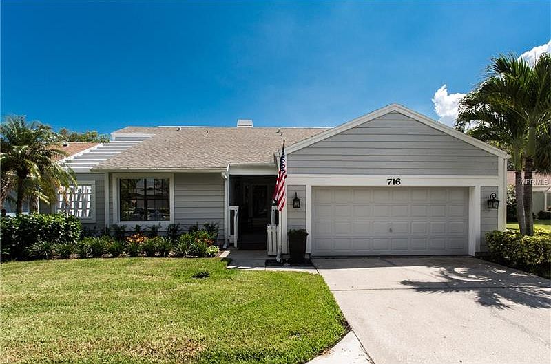1st image of 716 Captiva Ct NE