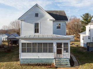 507 7th St, Shenandoah, VA 22849