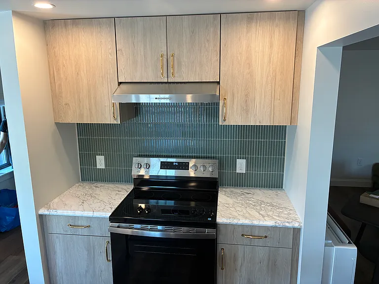 205 S Union St — Photo 24