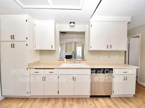 5th image of 1720 Capella Ct