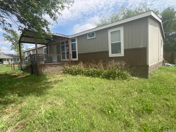 803 SE RAILROAD ST, Other, TX 76933