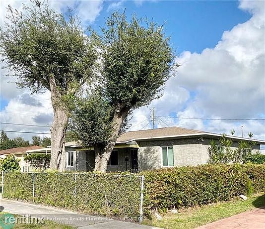 2nd image of 13335R NW 18th Pl
