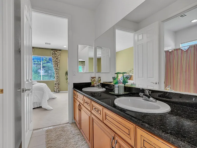 1455 Foothills Village Dr — Photo 57