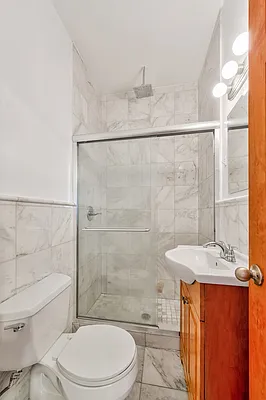 Rented by Aryeh Realty | media 25