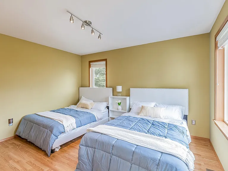 18203 NW Montreux Dr — Photo 7