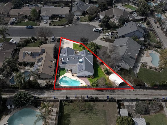 4th image of 1250 N Mckinley Court
