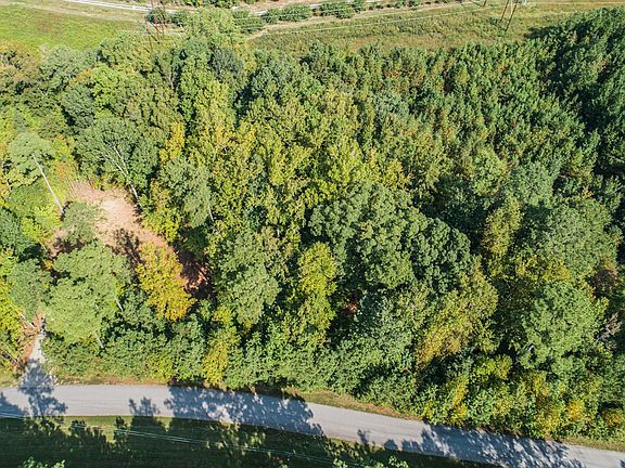5th image of 26 Raintree Ct