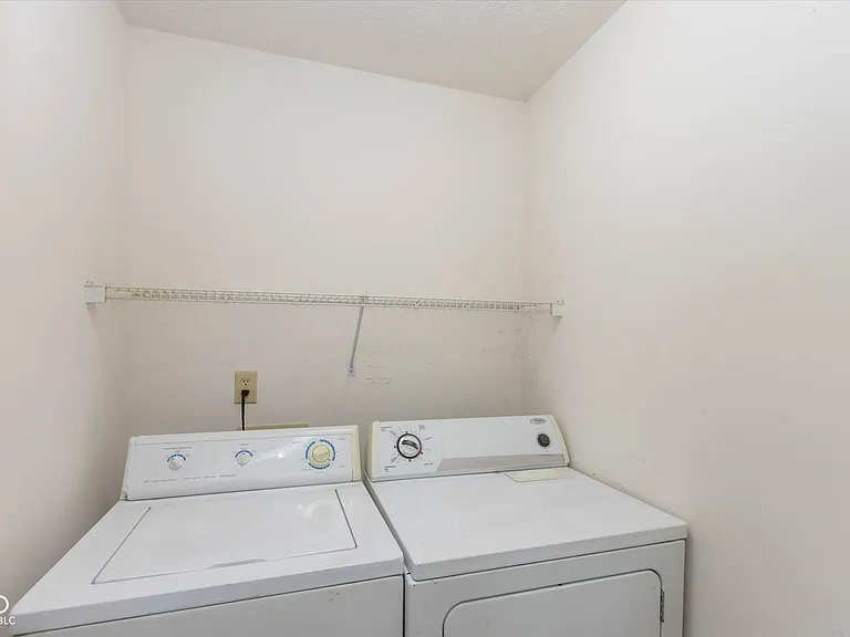 7136 Pluto Dr — Photo 10