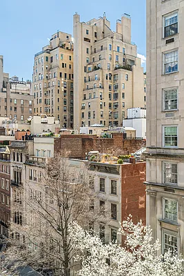 Sold by Compass | media 19