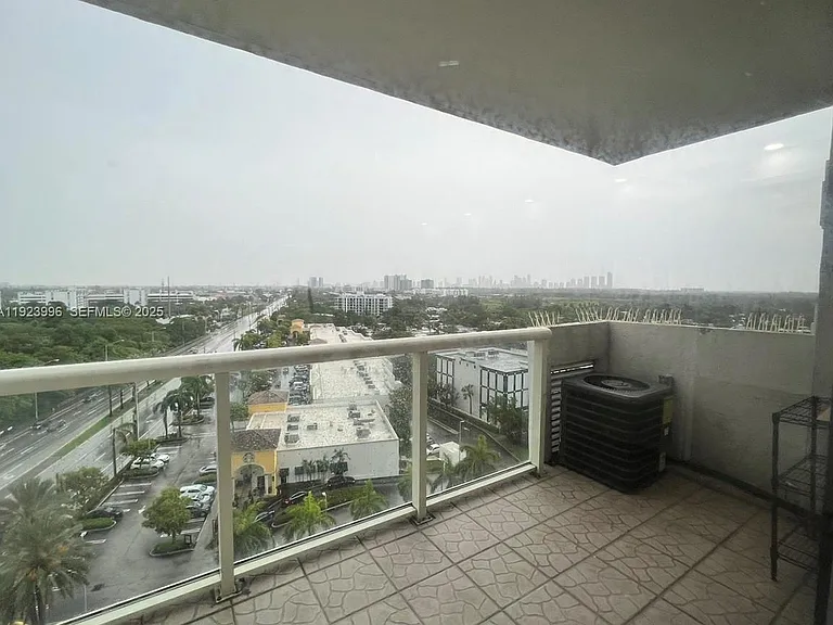 13499 Biscayne Blvd #1205 — Photo 11