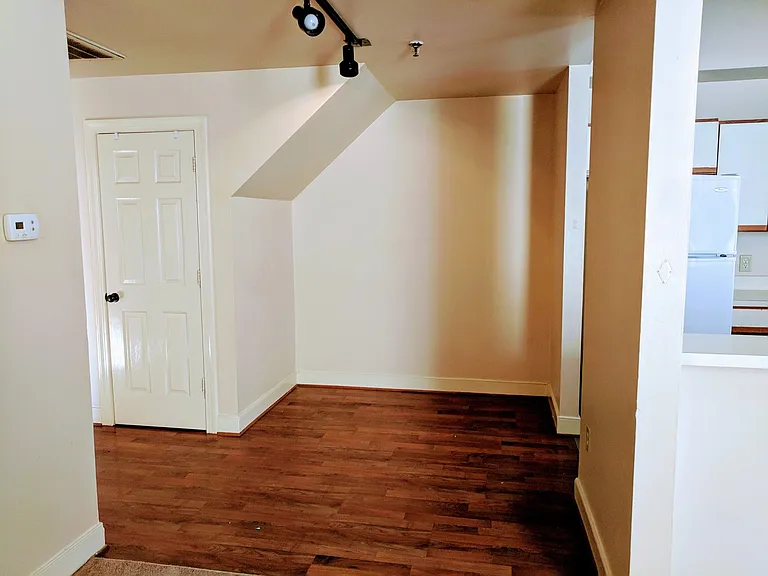 1731 E. Main Street — Photo 10
