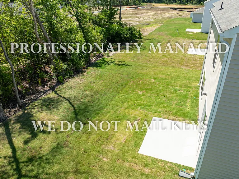 325 Wellspring Dr — Photo 3