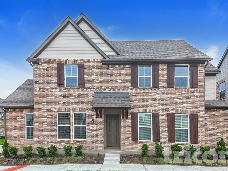 1029 Fallgate Dr — Photo 1