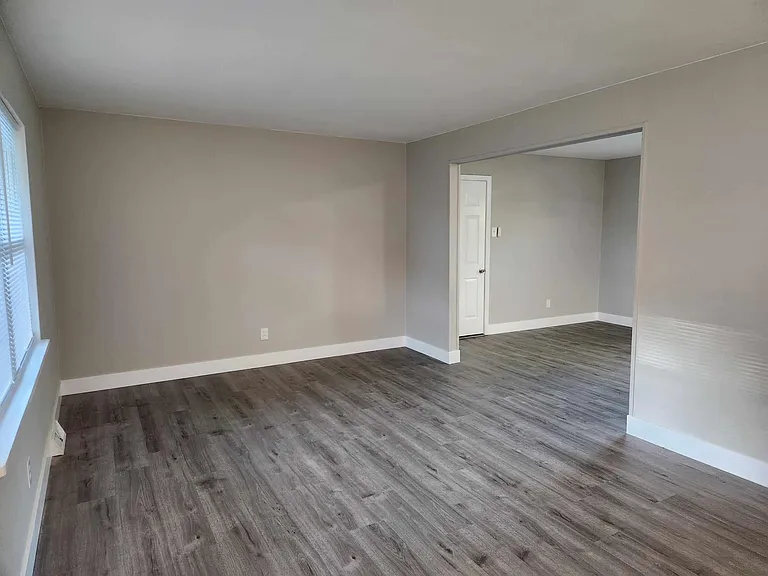 1732 Christine Dr — Photo 44
