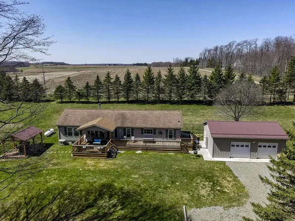 534 Ellis Hollow Rd, Coudersport, PA 16915