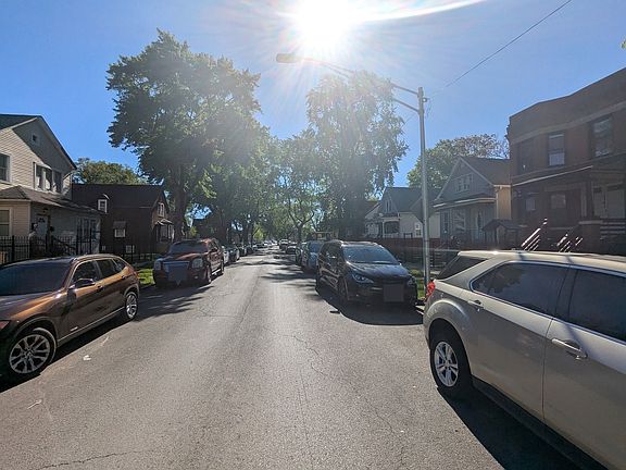 5th image of 4849 W Race Ave
