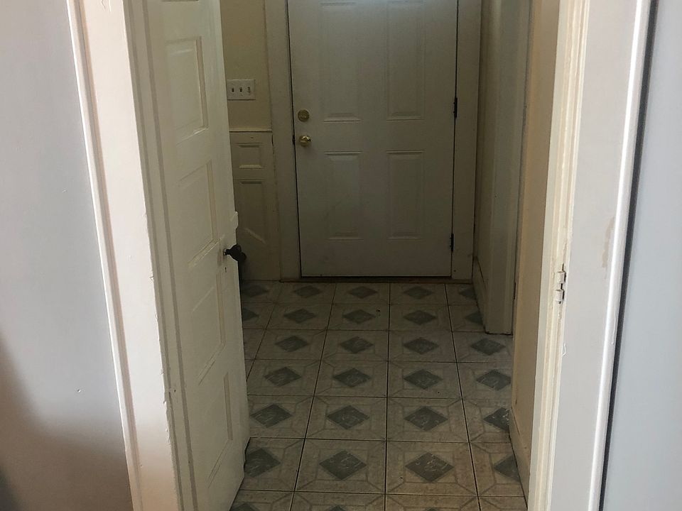 Foyer, Closet and front door