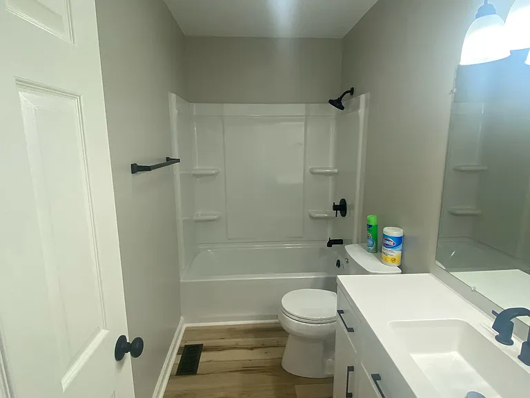4417 E Clayton Ct — Photo 14