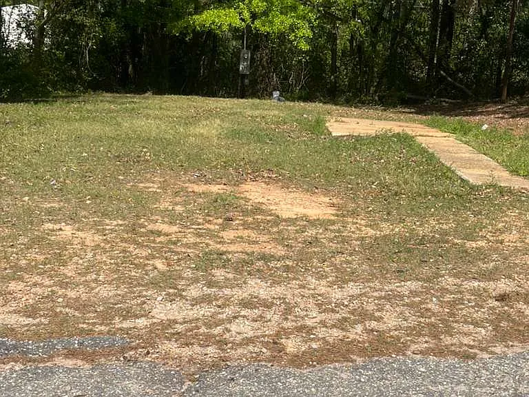 1697 Peach Orchard Rd #310 — Photo 3