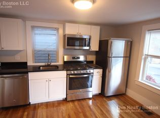 126 Pleasant St, Cambridge, MA 02139