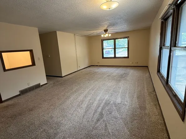 812 North 7th Street, 812 N 7th St APT 5, Fort Dodge, IA 50501
