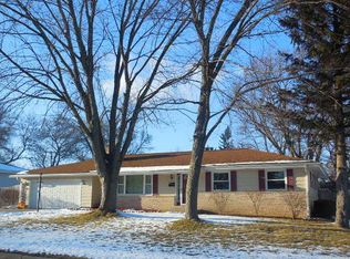 N93W17310 Grand Ave, Menomonee Falls, WI 53051